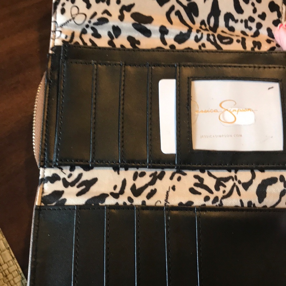 Jessica Simpson Wristlet Wallet nwt - Picture 2 of 3